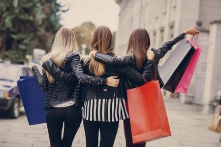 心理学堂:女人为何痴迷购物和时尚?